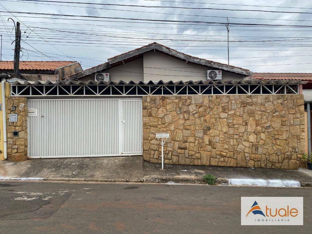 Casa à venda com 3 quartos, 140m² - Foto 1