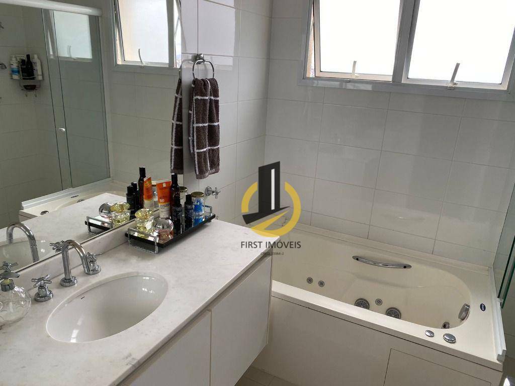 Apartamento à venda com 3 quartos, 213m² - Foto 25