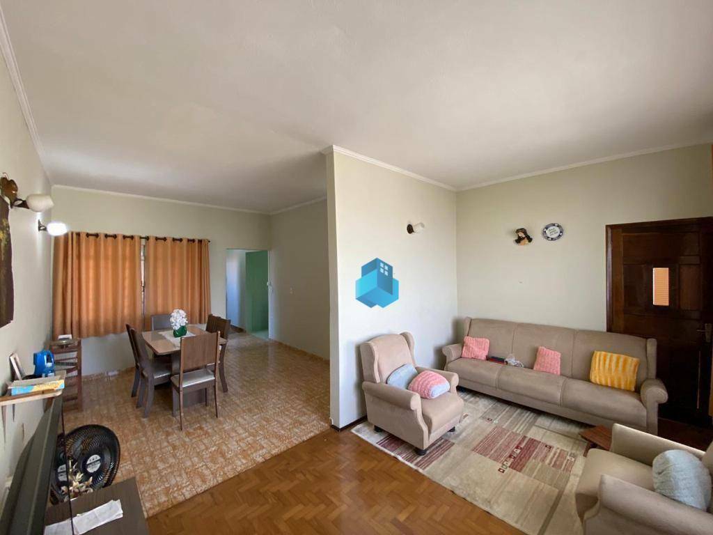 Casa à venda com 3 quartos, 123m² - Foto 13