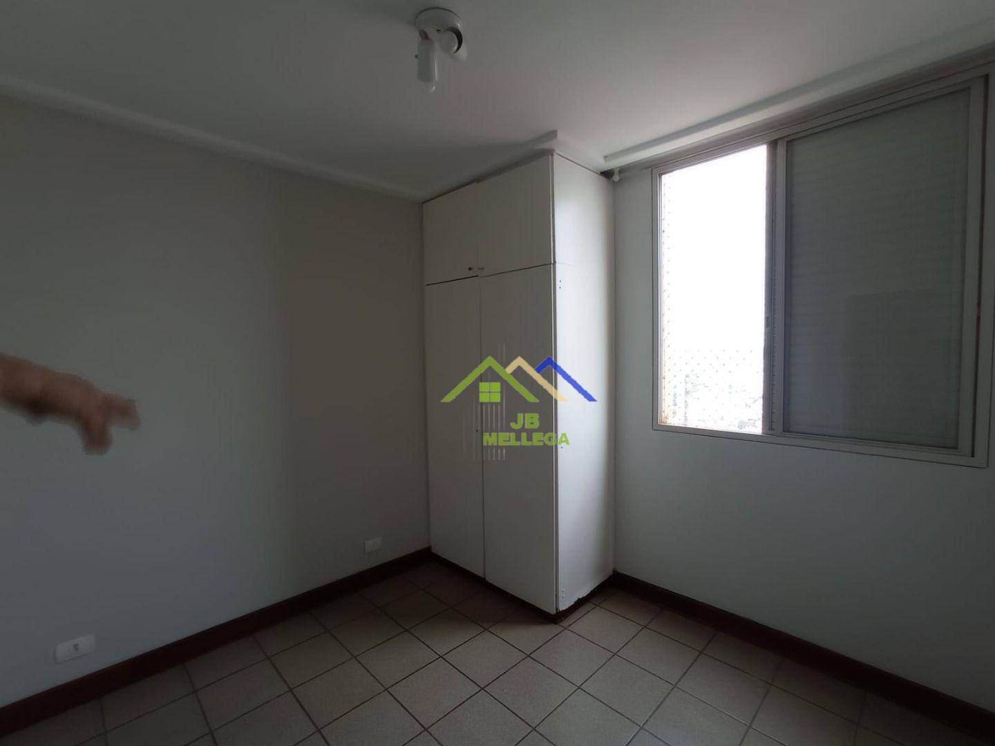 Apartamento à venda com 5 quartos, 206m² - Foto 27