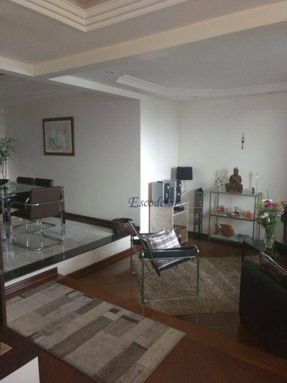 Apartamento à venda com 4 quartos, 220m² - Foto 4