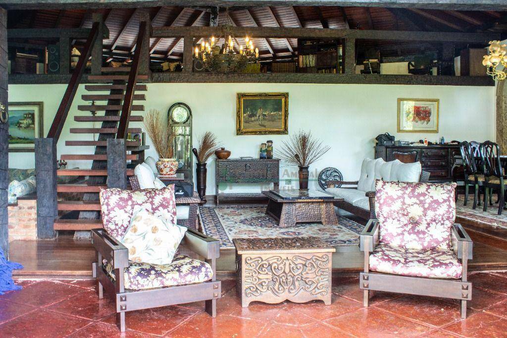 Casa de Condomínio à venda com 5 quartos, 273m² - Foto 10