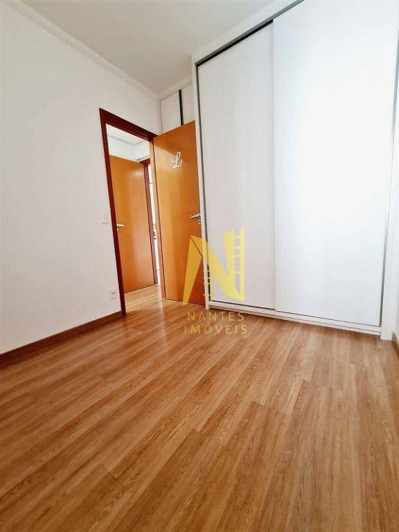 Apartamento à venda com 3 quartos, 79m² - Foto 13