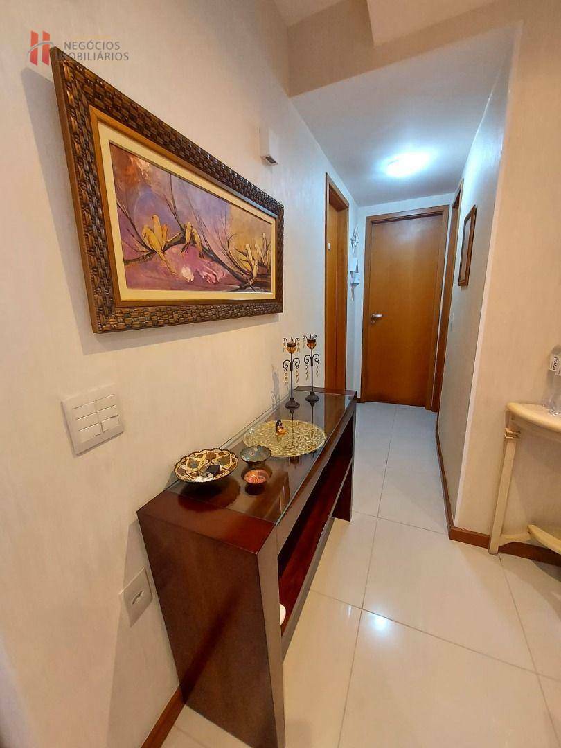 Apartamento à venda com 2 quartos, 75m² - Foto 7