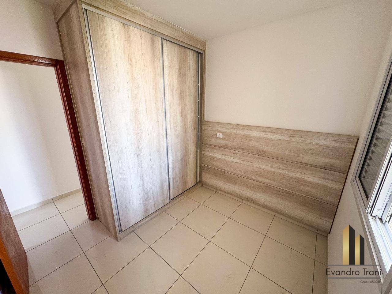 Apartamento à venda com 3 quartos, 92m² - Foto 12