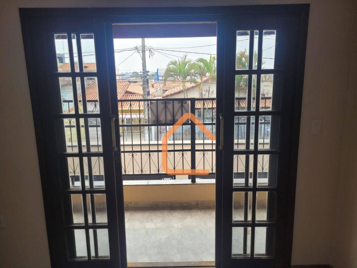 Casa à venda com 4 quartos, 192m² - Foto 12