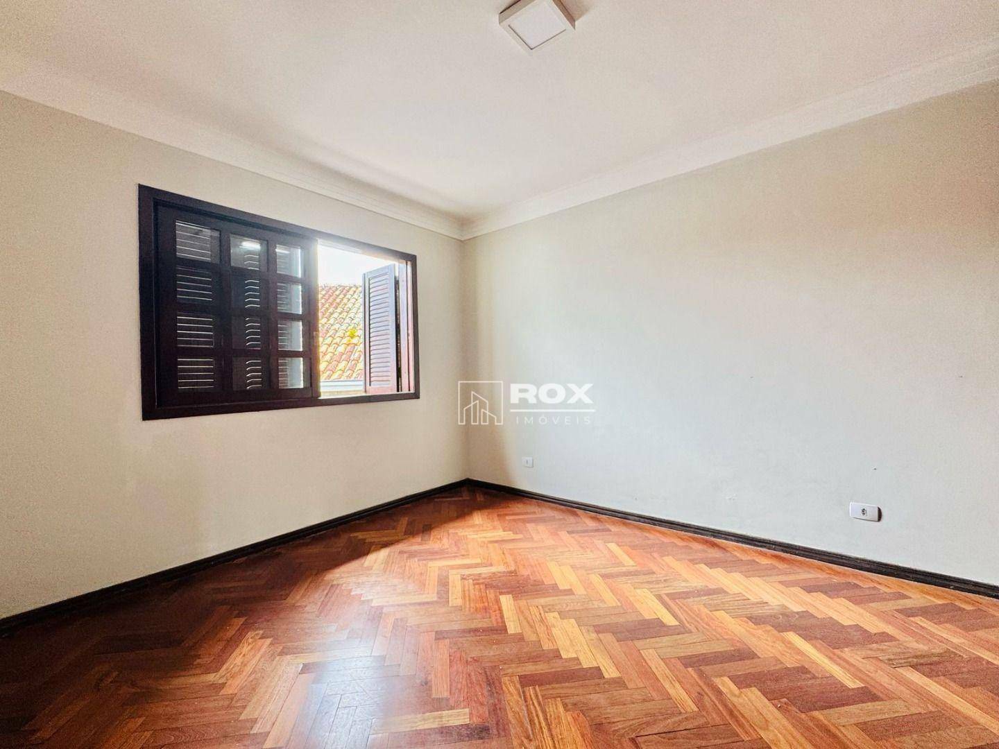 Casa à venda com 5 quartos, 350m² - Foto 33