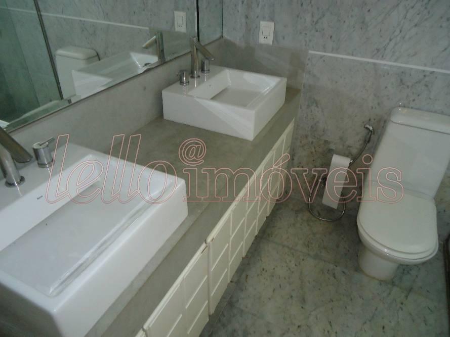 Apartamento para alugar com 3 quartos, 170m² - Foto 11