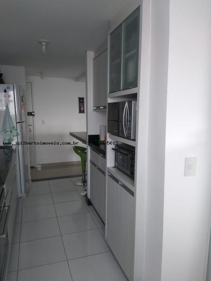 Apartamento à venda com 3 quartos, 98m² - Foto 11