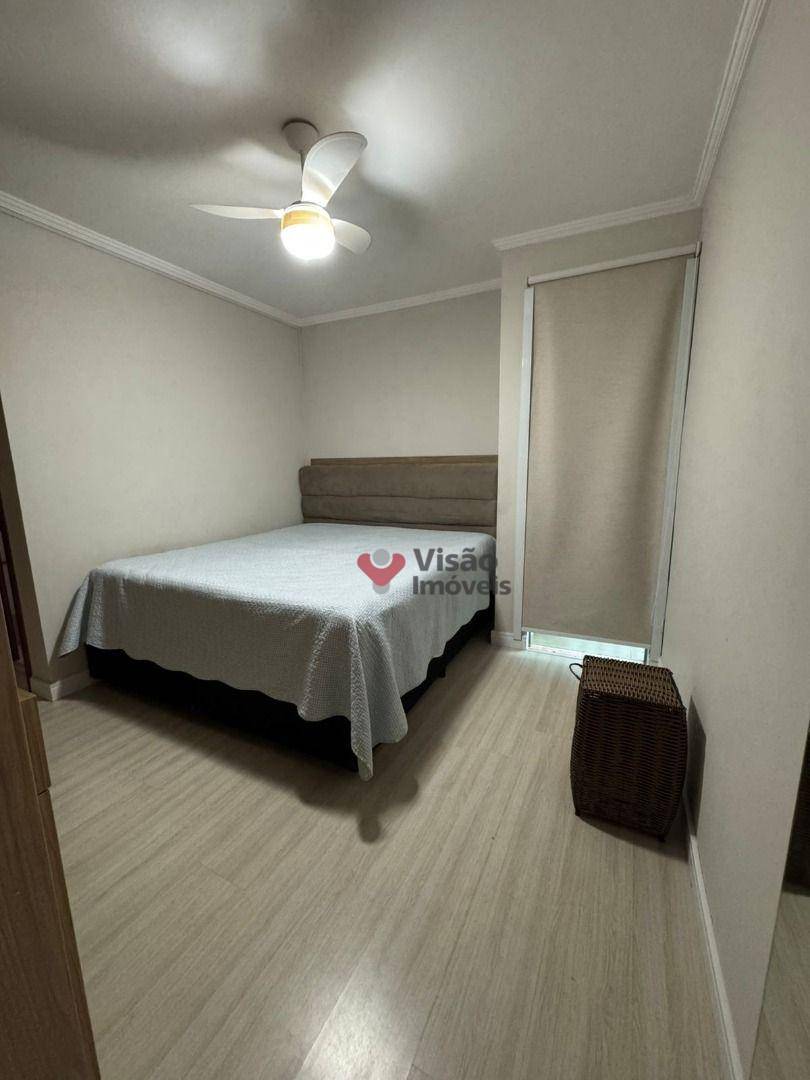 Apartamento à venda com 3 quartos, 160m² - Foto 11