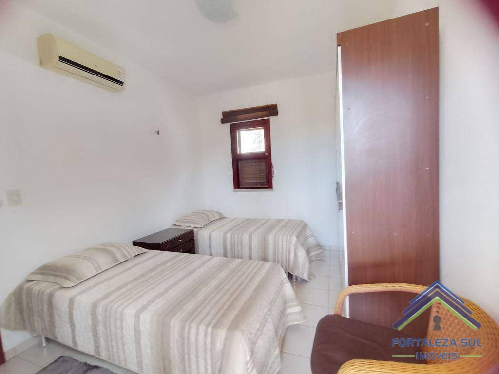 Casa de Condomínio à venda com 3 quartos, 180m² - Foto 23