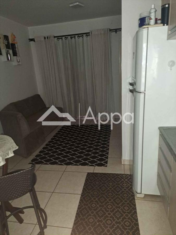 Apartamento para alugar com 2 quartos, 42m² - Foto 11