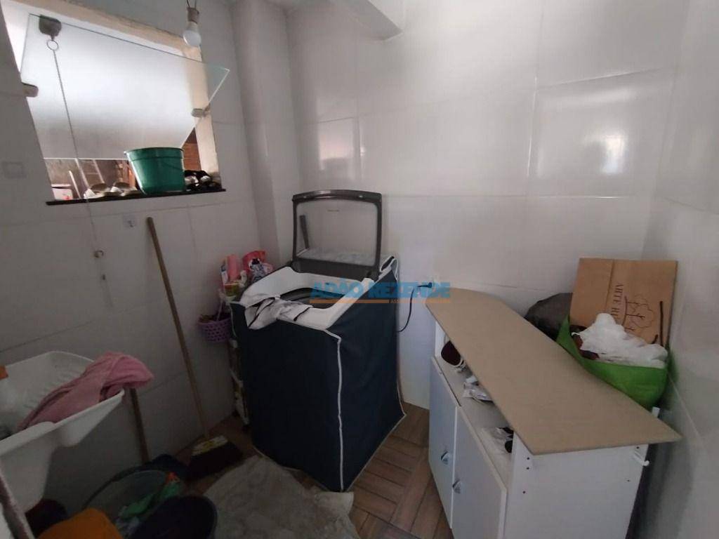 Casa à venda com 4 quartos, 221m² - Foto 45
