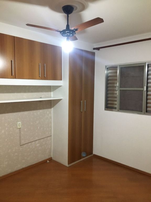 Apartamento à venda com 2 quartos, 57m² - Foto 14