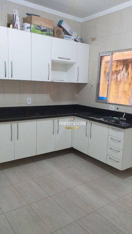 Casa à venda com 2 quartos, 60m² - Foto 4