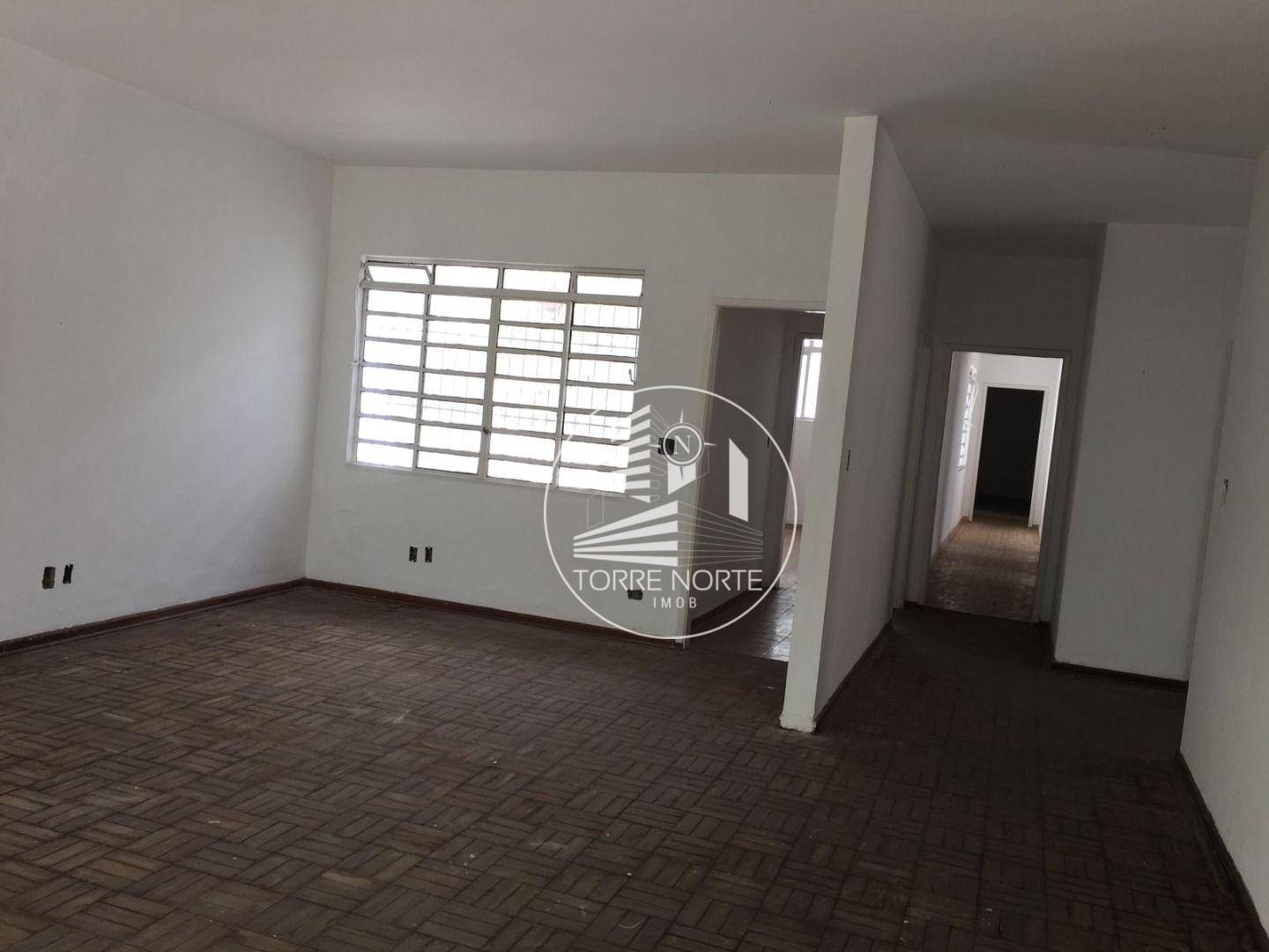 Casa à venda com 3 quartos, 292m² - Foto 8