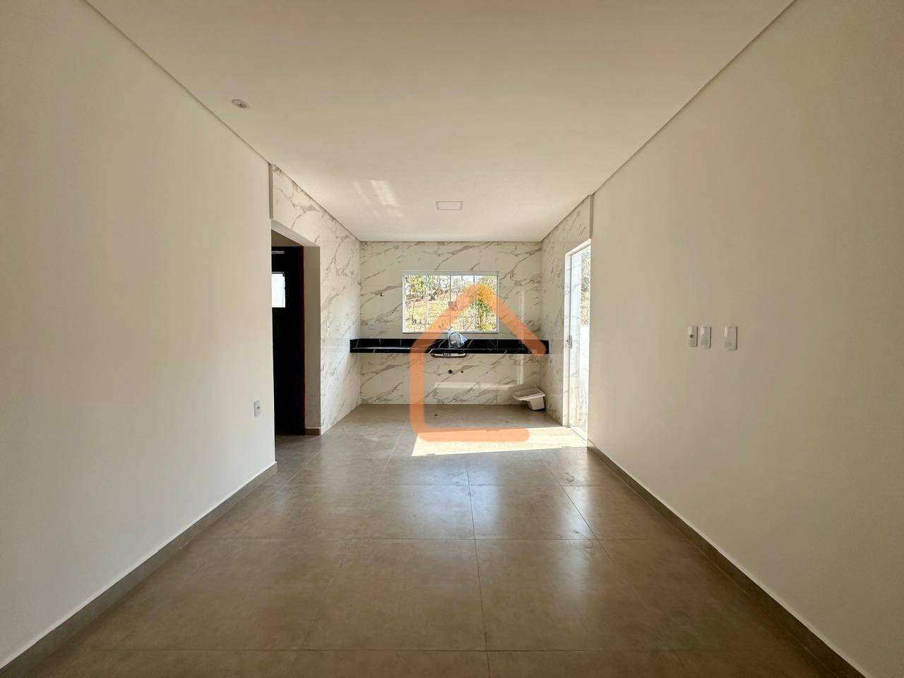 Apartamento à venda com 2 quartos, 60m² - Foto 1