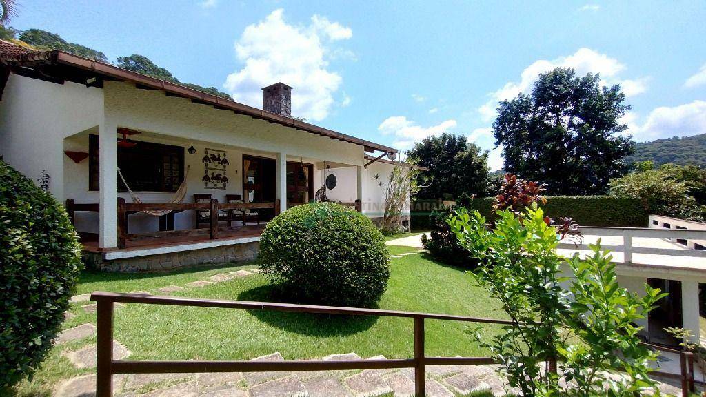 Casa de Condomínio à venda com 3 quartos, 192m² - Foto 4