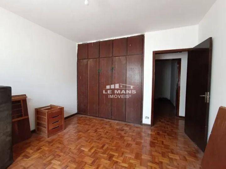 Casa para alugar com 3 quartos, 190m² - Foto 9