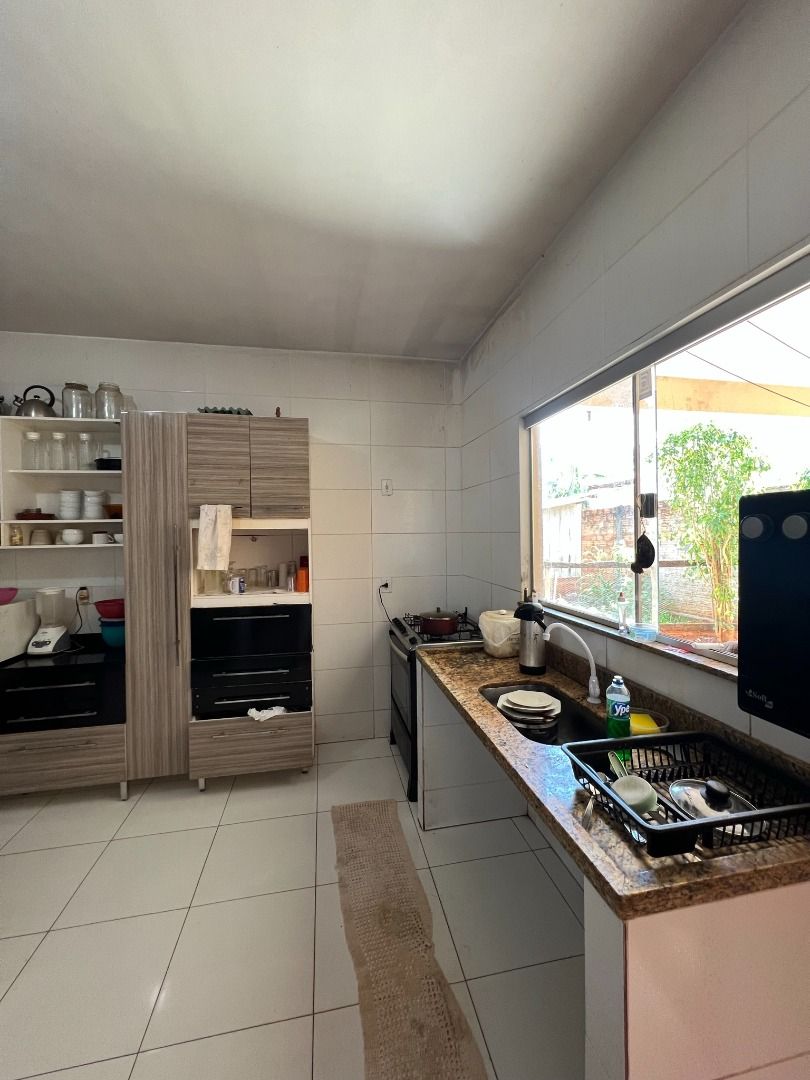 Casa à venda com 3 quartos, 180m² - Foto 3