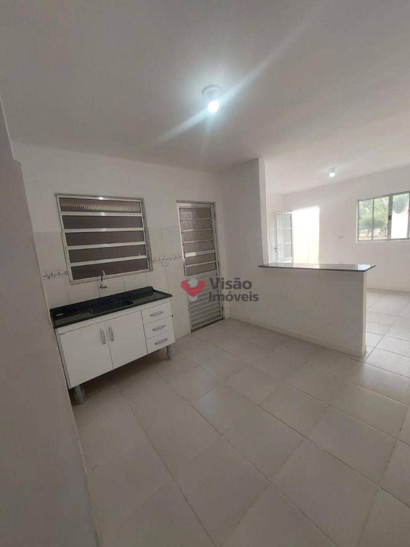 Casa à venda com 2 quartos, 56m² - Foto 12