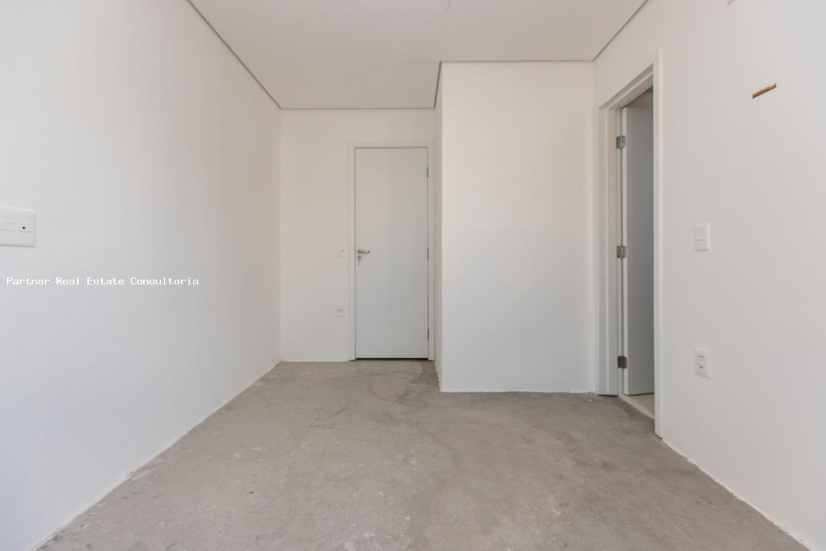 Apartamento à venda com 4 quartos, 232m² - Foto 12