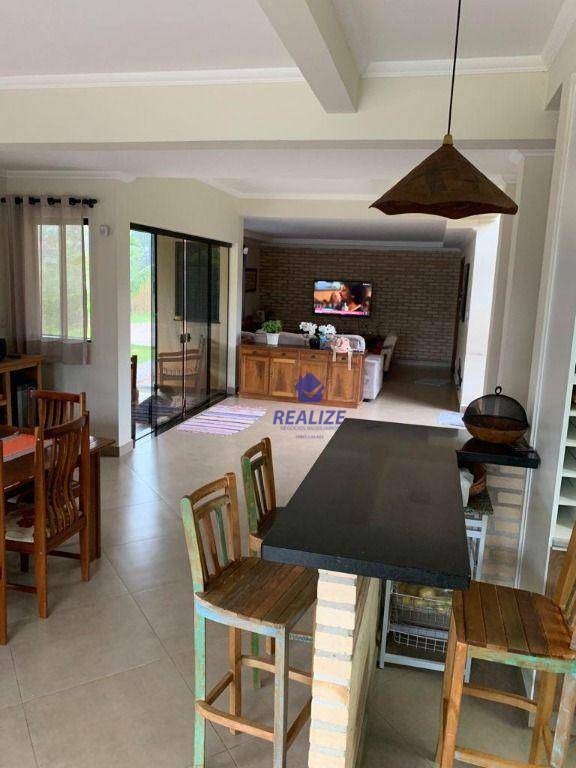 Casa de Condomínio à venda com 3 quartos, 300m² - Foto 28