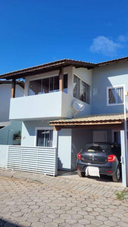 Casa à venda com 3 quartos, 120m² - Foto 1