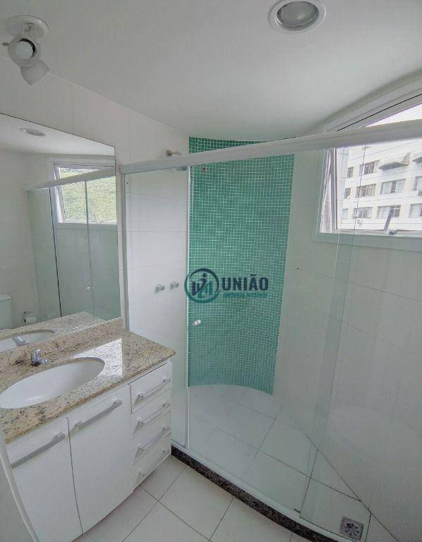 Apartamento à venda com 2 quartos, 75m² - Foto 7