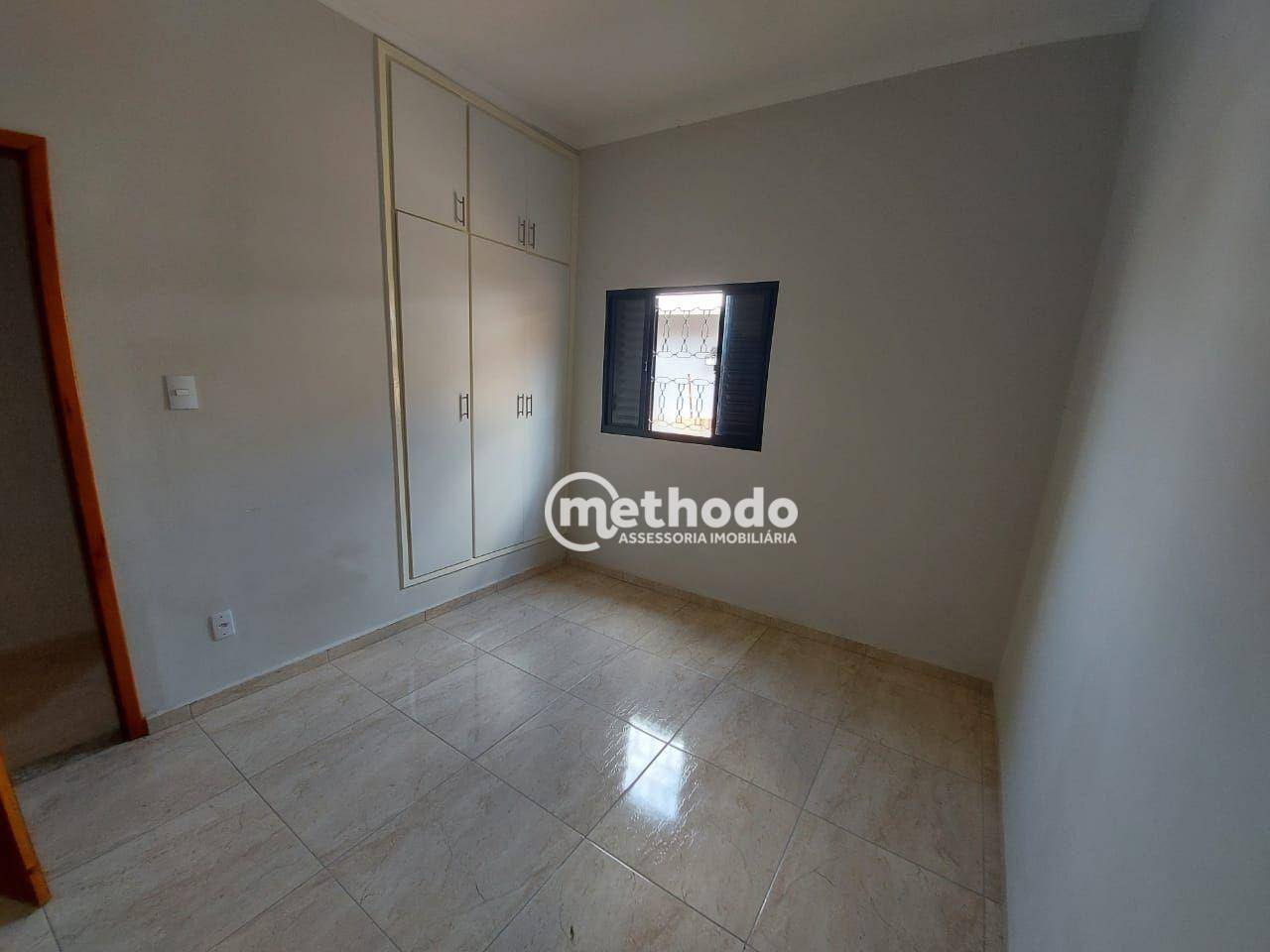 Casa para alugar com 3 quartos, 120m² - Foto 6