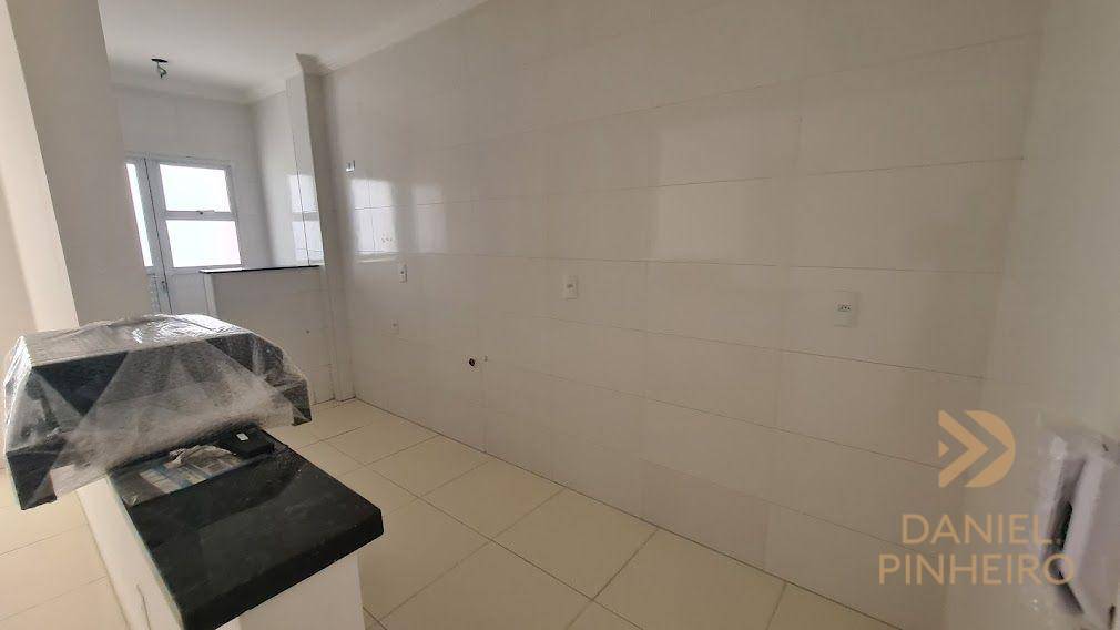 Apartamento à venda com 2 quartos, 66m² - Foto 4