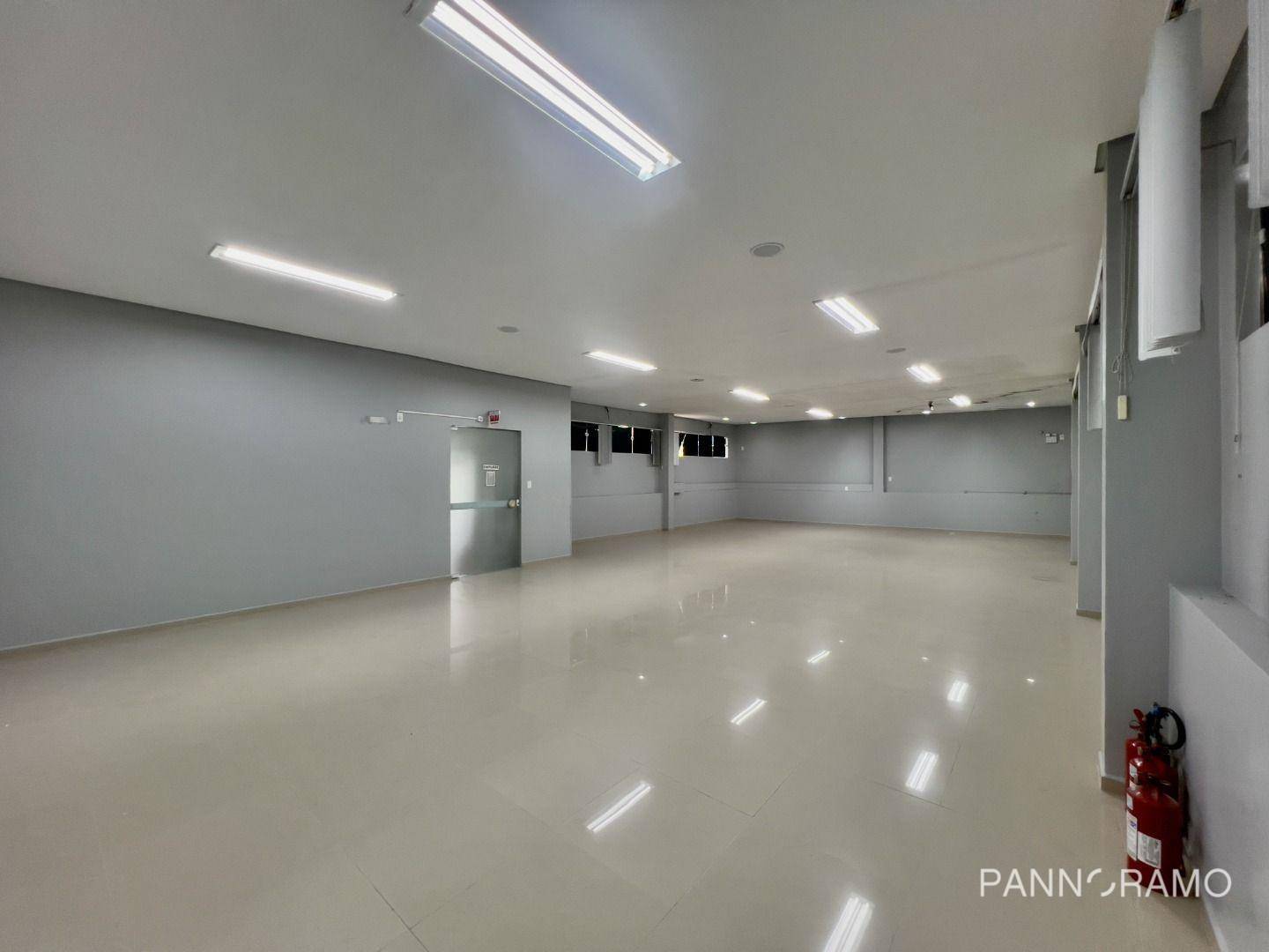 Conjunto Comercial-Sala para alugar, 325m² - Foto 1