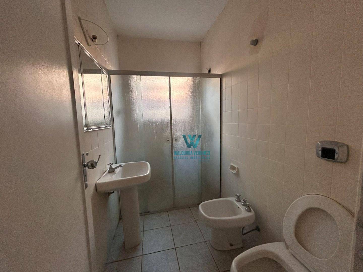 Casa para alugar com 3 quartos, 130m² - Foto 17