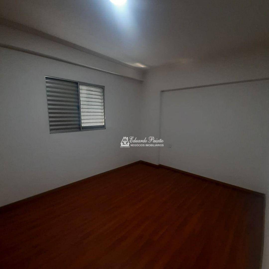 Apartamento para alugar com 2 quartos, 100m² - Foto 10