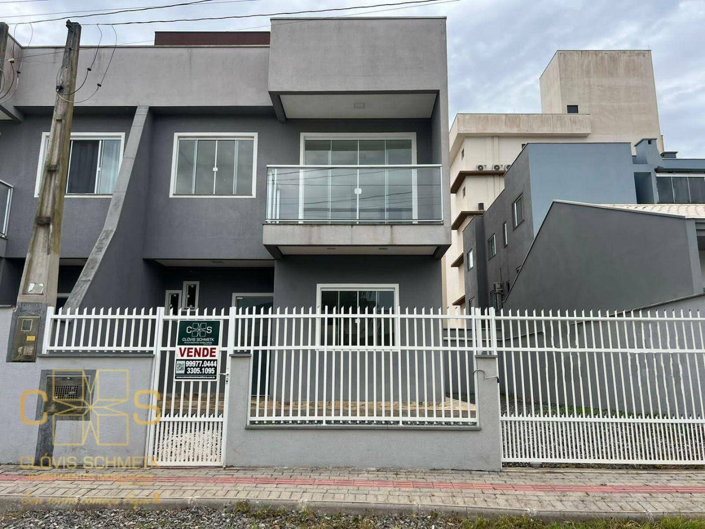 Sobrado à venda com 3 quartos, 100m² - Foto 1