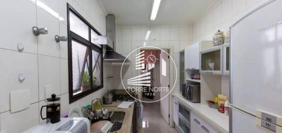 Apartamento à venda com 3 quartos, 176m² - Foto 6