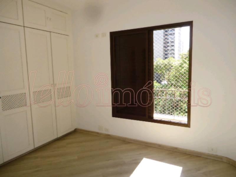 Apartamento para alugar com 4 quartos, 142m² - Foto 6