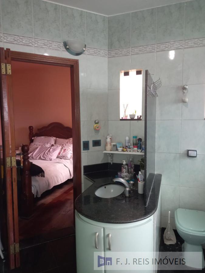 Sobrado à venda com 4 quartos, 250m² - Foto 16