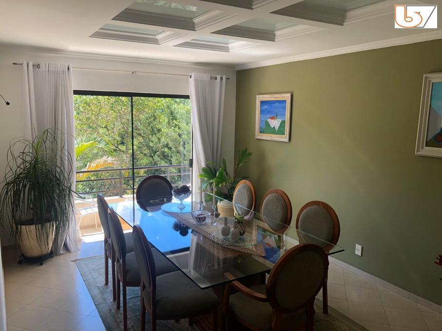 Casa de Condomínio à venda com 5 quartos, 370m² - Foto 1