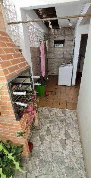 Casa à venda com 3 quartos, 90m² - Foto 4