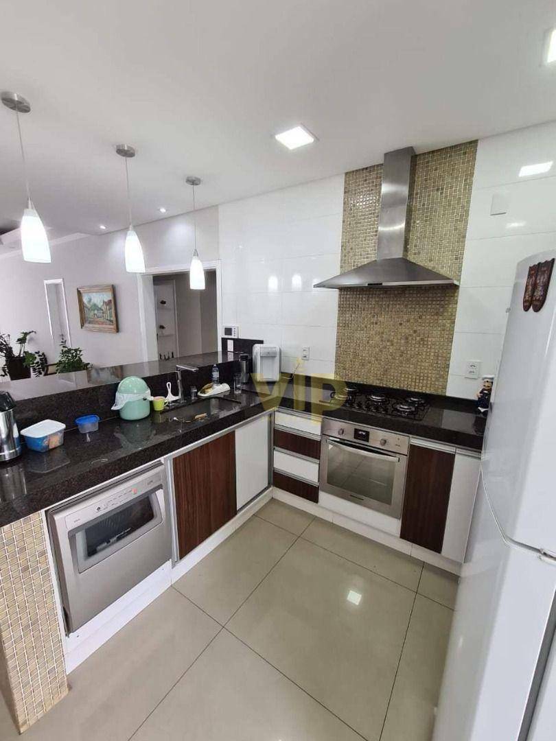 Casa à venda com 3 quartos, 250m² - Foto 7