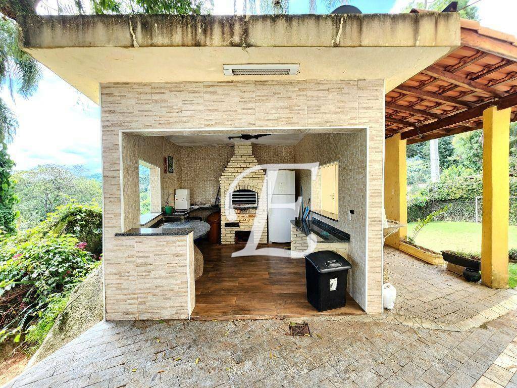 Chácara à venda com 6 quartos, 300m² - Foto 11