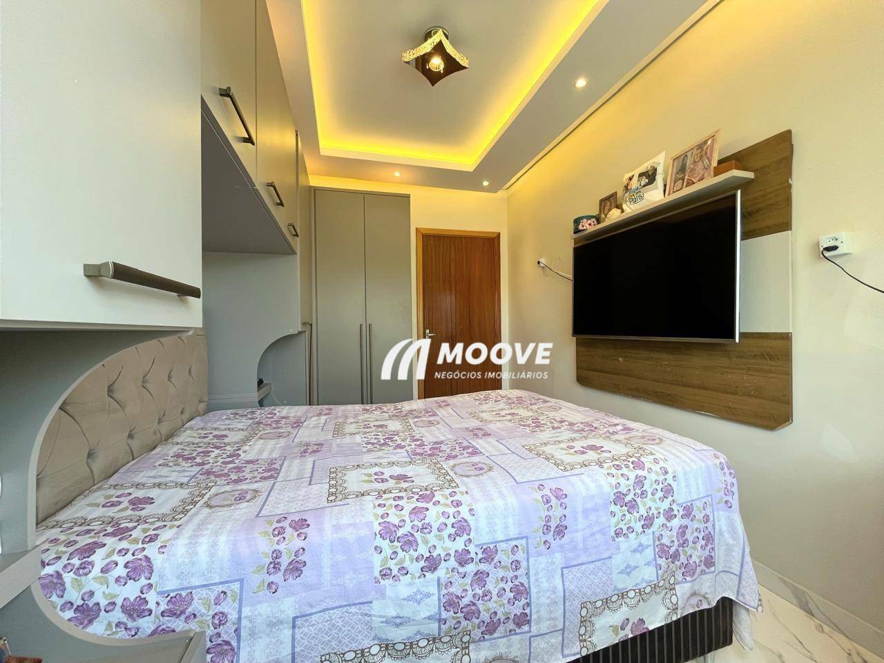 Casa à venda com 2 quartos, 60m² - Foto 14