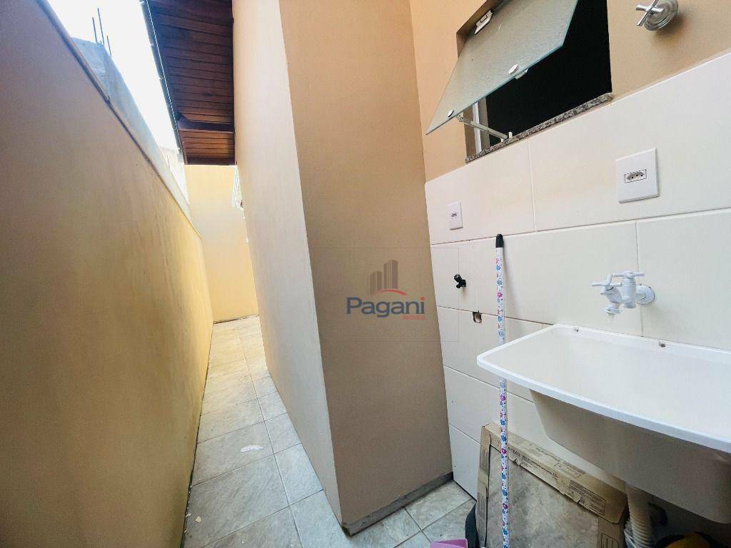 Casa para alugar com 2 quartos, 50m² - Foto 6