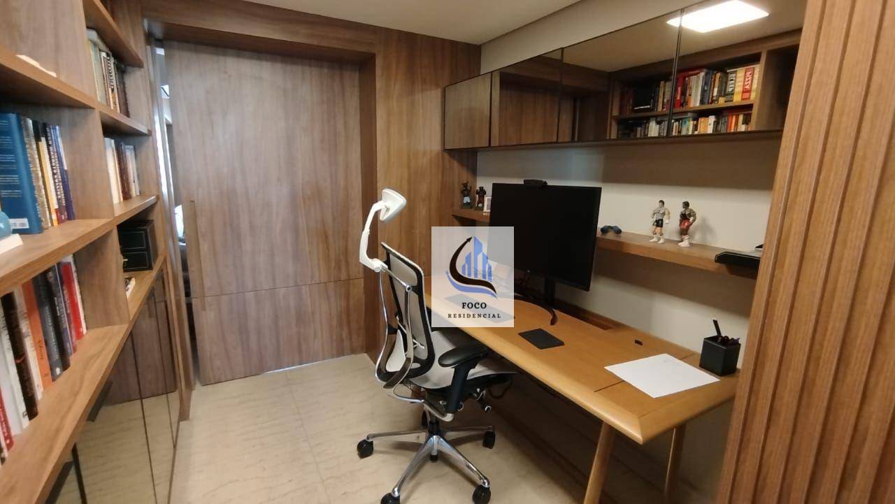 Apartamento para alugar com 4 quartos, 271m² - Foto 16