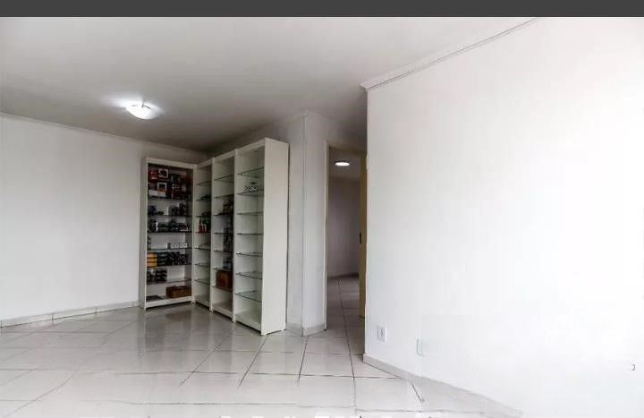 Apartamento à venda com 2 quartos, 50m² - Foto 2