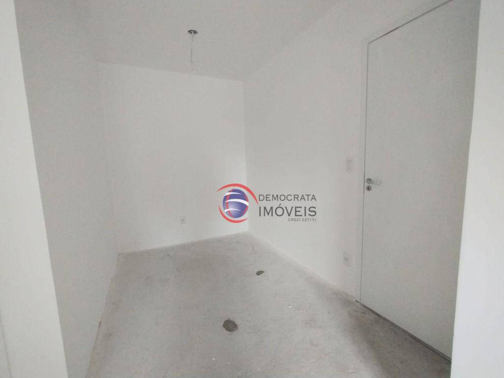 Apartamento à venda com 2 quartos, 63m² - Foto 4