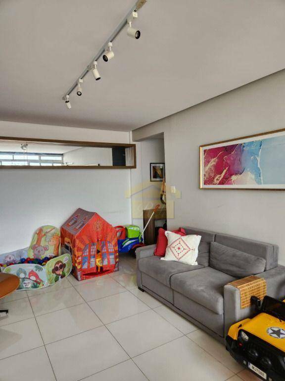 Apartamento à venda com 2 quartos, 103m² - Foto 2