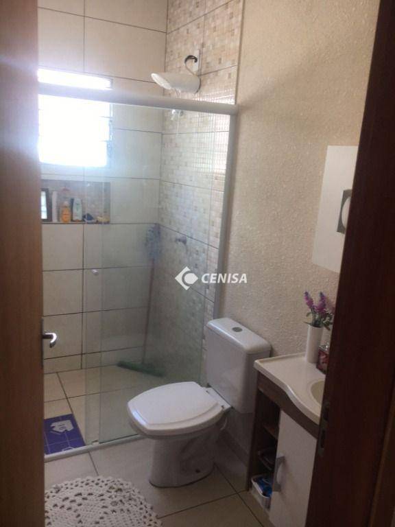 Casa à venda com 2 quartos, 68m² - Foto 4