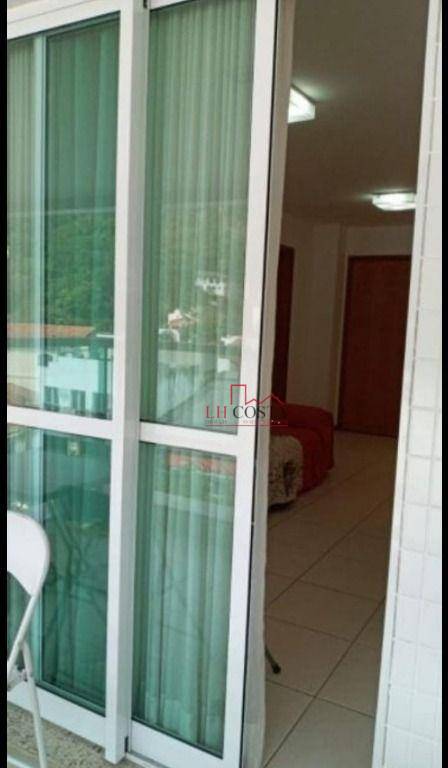 Apartamento à venda com 2 quartos, 85m² - Foto 3